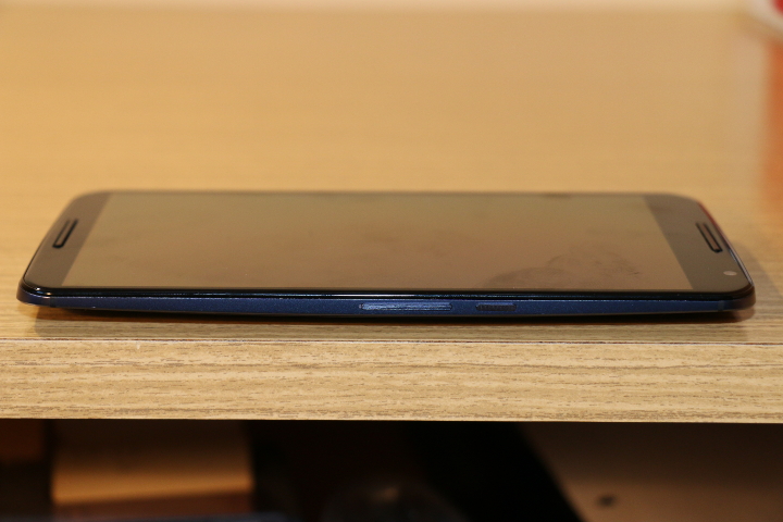 boky telefónu - Recenzia mobilných telefónov