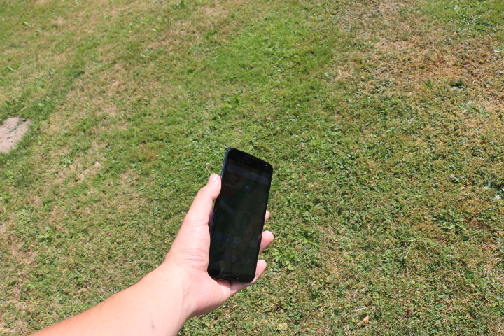 Viditeľnosť na slnku - Recenzia mobilných telefónov