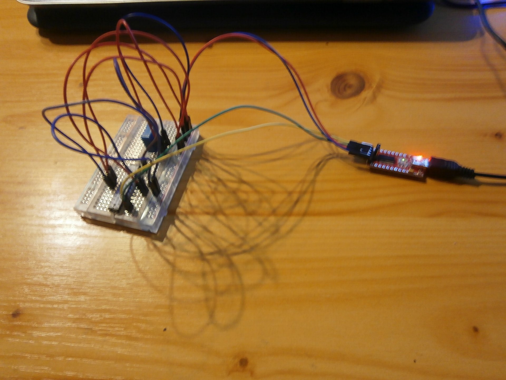 Použitie samotného čipu z Arduino - Arduino